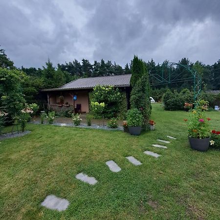 Retro Zakatek Vila Choczewo Exterior foto